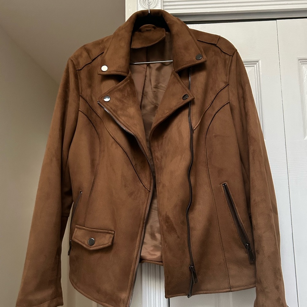 Brown  Faux Suede Women's Jacket

PTP is 21 inches